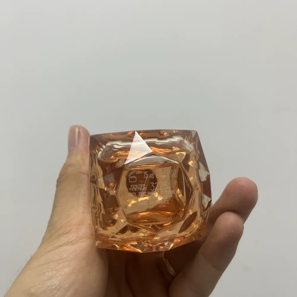 Tiffany Rose Gold bottle photographed from our own stock, batch code KGIT1N25