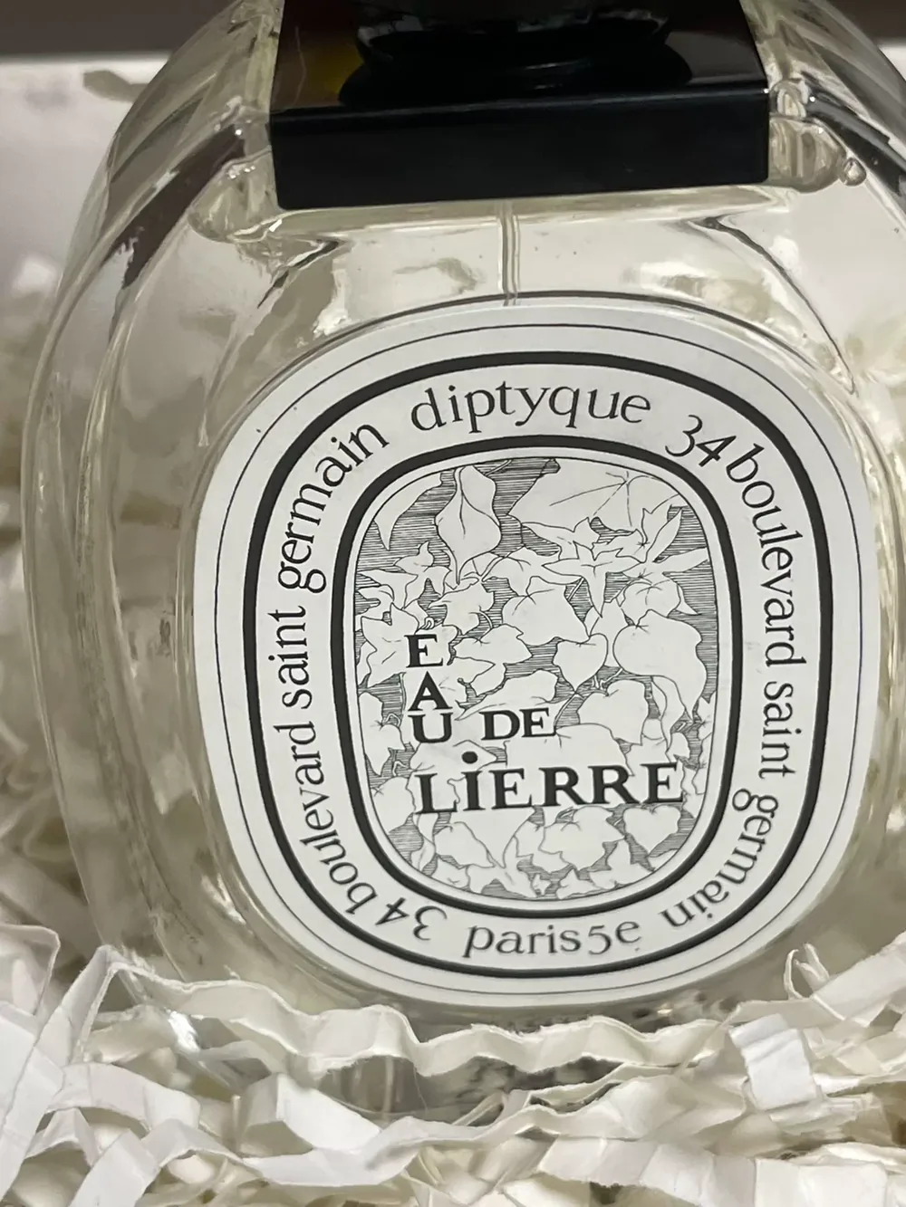 Diptyque 34 Boulevard Eau de Lie rre bottle photographed from our own stock