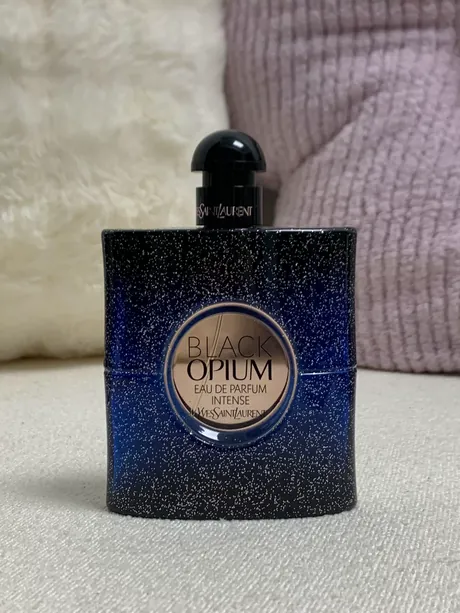 Photograph of Yves-Saint-Laurent without from our own stock