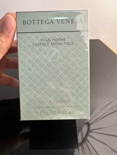 Photograph of Bottega-Veneta Essence Men is from our own stock